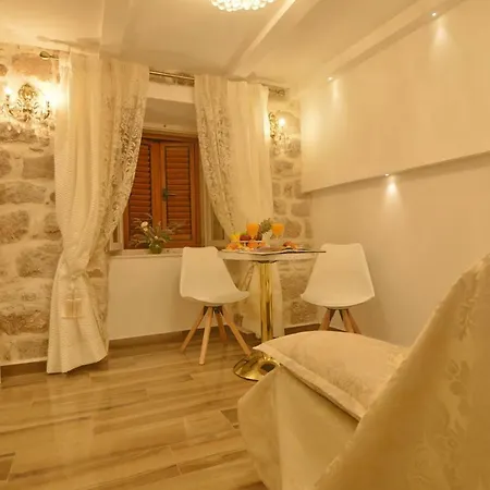 Madonna Della Strada A3 * Dubrownik