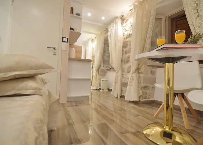 Madonna Della Strada A3 * Dubrovnik